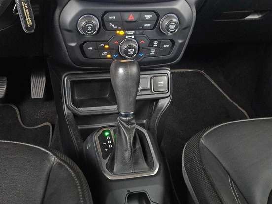 JEEP-RENEGADE-2020
