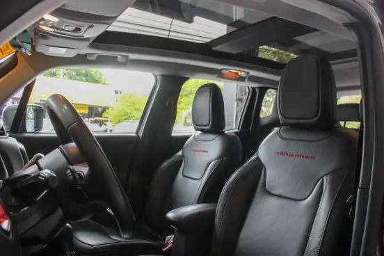 JEEP-RENEGADE-2.0 16V TURBO DIESEL TRAILHAWK 4P 4X4 AUTOMÁTICO JEEP-RENEGADE-2020