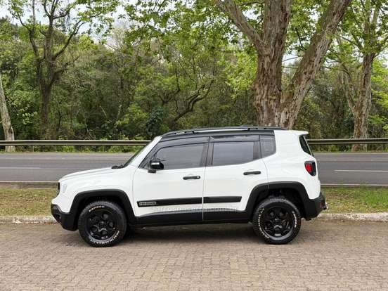 JEEP-RENEGADE-2.0 16V TURBO DIESEL SPORT 4P 4X4 AUTOMÁTICO JEEP-RENEGADE-2016