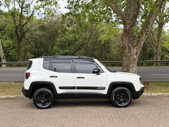 JEEP-RENEGADE-2016