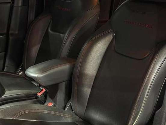 JEEP-RENEGADE-2.0 16V TURBO DIESEL TRAILHAWK 4P 4X4 AUTOMÁTICO JEEP-RENEGADE-2015