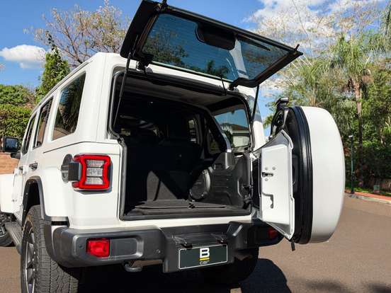 JEEP-WRANGLER-2.0 TURBO GASOLINA UNLIMITED OVERLAND 4P 4X4 AT8 JEEP-WRANGLER-2020