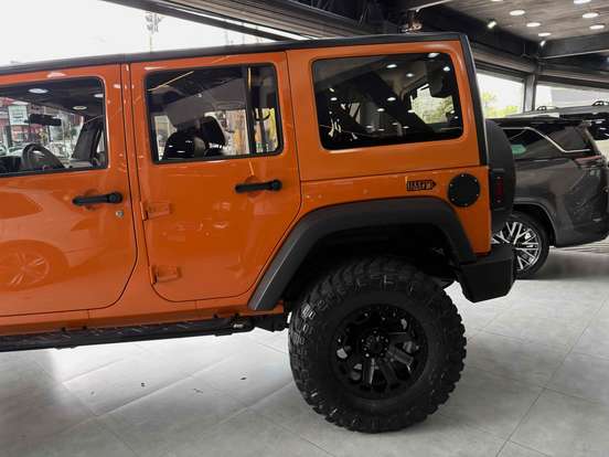 JEEP-WRANGLER-2012