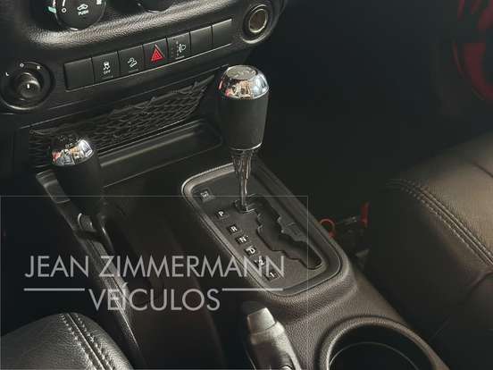 JEEP-WRANGLER-3.8 UNLIMITED SPORT 4X4 V6 12V GASOLINA 4P AUTOMATICO JEEP-WRANGLER-2011