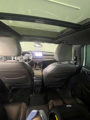 JEEP-COMMANDER-2022