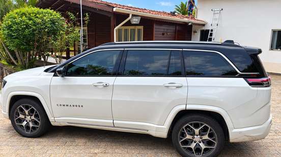 JEEP-COMMANDER-2022
