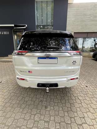 JEEP-COMMANDER-2023