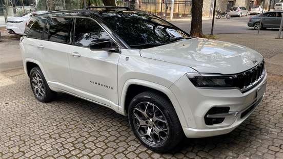JEEP-COMMANDER-2023