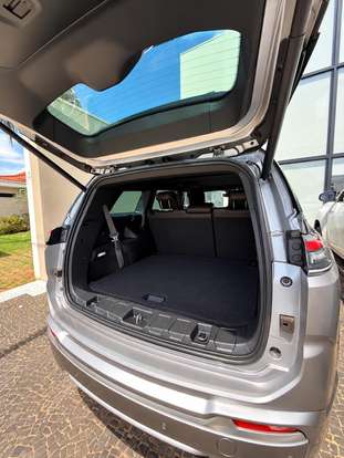 JEEP-COMMANDER-2.0 TD380 TURBO DIESEL OVERLAND AT9 JEEP-COMMANDER-2023