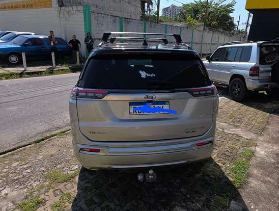 JEEP-COMMANDER-2022