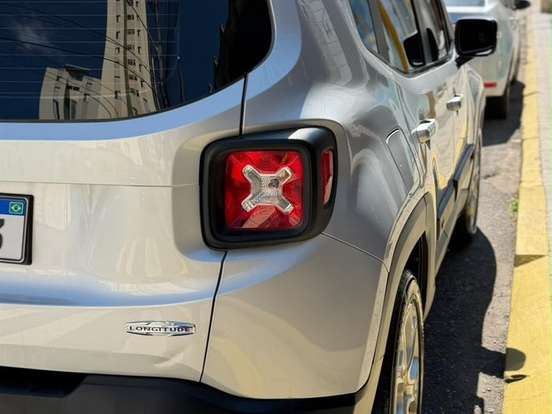 JEEP-RENEGADE-1.8 16V FLEX LONGITUDE 4P AUTOMÁTICO JEEP-RENEGADE-2015
