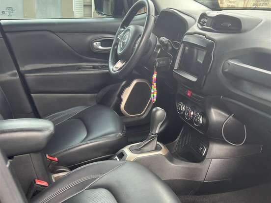 JEEP-RENEGADE-1.8 16V FLEX SPORT 4P AUTOMÁTICO JEEP-RENEGADE-2018