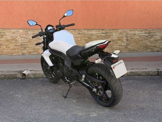 KAWASAKI-ER-6N-2014