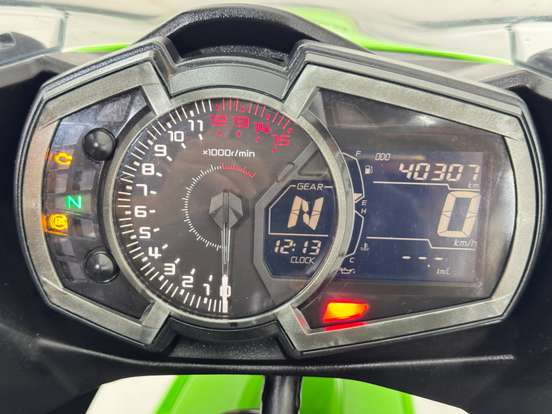 KAWASAKI-NINJA 400-2019