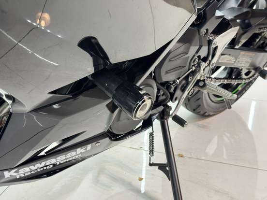 KAWASAKI-NINJA 400-2019