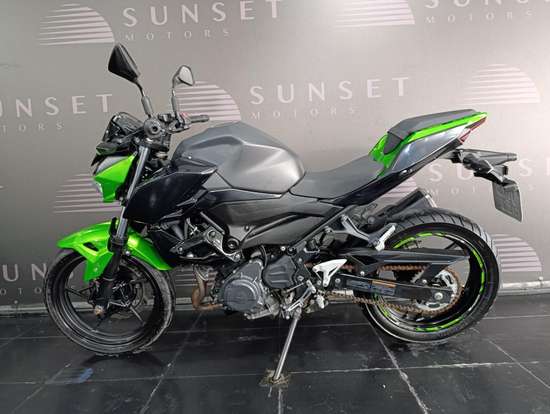 KAWASAKI-Z400-2021