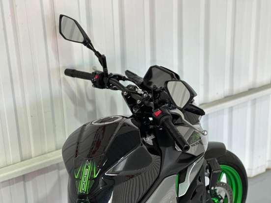 KAWASAKI-Z500 SE-2025