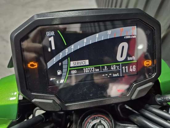 KAWASAKI-Z500 SE-2024