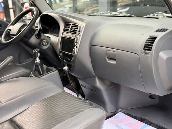 KIA-BONGO-2.5 TD DIESEL STD CS 4x4 MANUAL KIA-BONGO-2023