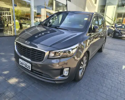 KIA-CARNIVAL-2017