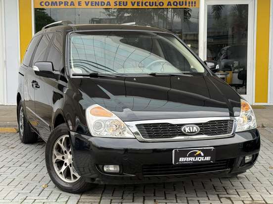 KIA-CARNIVAL-2013