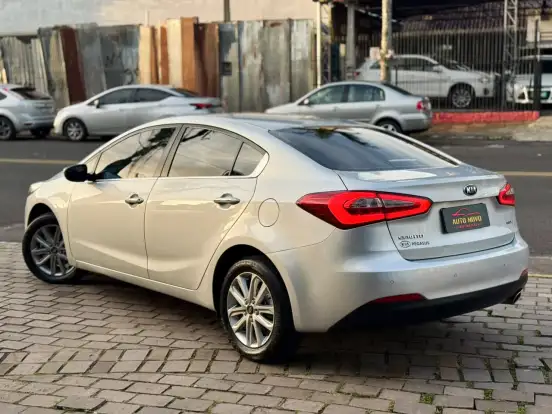 KIA-CERATO-1.6 SX 16V FLEX 4P AUTOMÁTICO KIA-CERATO-2016
