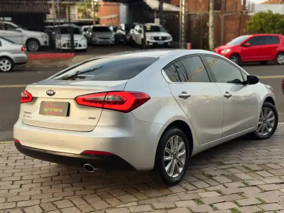 KIA-CERATO-1.6 SX 16V FLEX 4P AUTOMÁTICO KIA-CERATO-2016