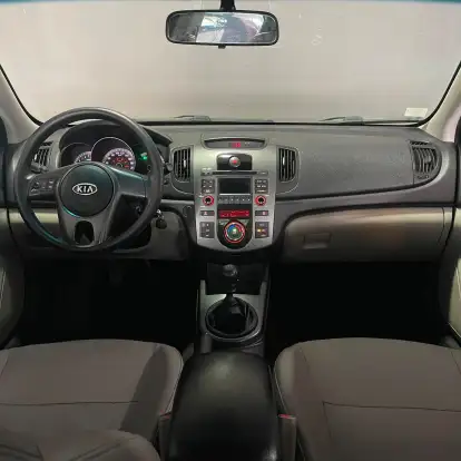 KIA-CERATO-1.6 SX3 16V GASOLINA 4P MANUAL KIA-CERATO-2010