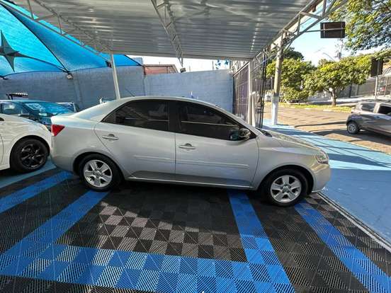 KIA-CERATO-1.6 SX E.233 16V GASOLINA 4P MANUAL KIA-CERATO-2012