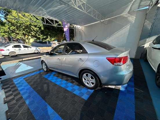 KIA-CERATO-1.6 SX E.233 16V GASOLINA 4P MANUAL KIA-CERATO-2012
