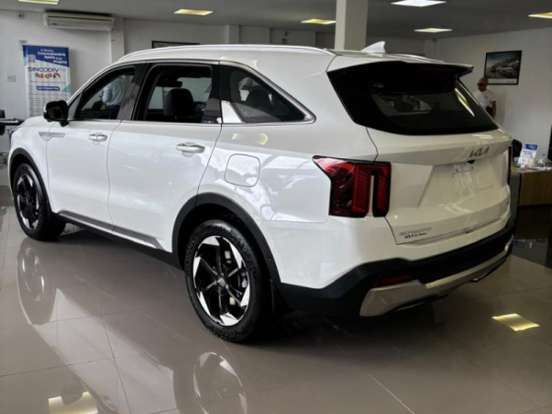 KIA-SORENTO-2.2 TURBO DIESEL EX AWD DCT KIA-SORENTO-2025