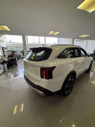 KIA-SORENTO-2025