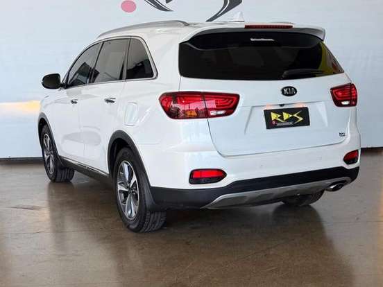 KIA-SORENTO-2.4 16V GASOLINA EX 7L AUTOMÁTICO KIA-SORENTO-2019