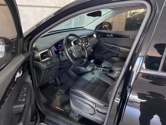 KIA-SORENTO-2019