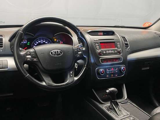 KIA-SORENTO-2.4 16V GASOLINA EX AUTOMÁTICO KIA-SORENTO-2013