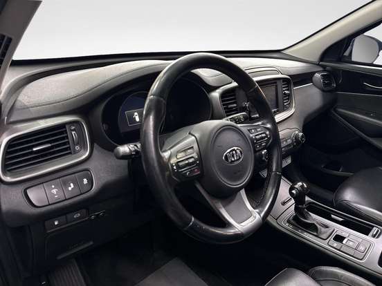 KIA-SORENTO-3.3 V6 GASOLINA EX 7L AUTOMATICO KIA-SORENTO-2015