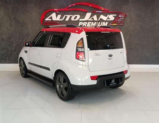 KIA-SOUL-2011