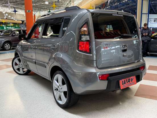 KIA-SOUL-2011