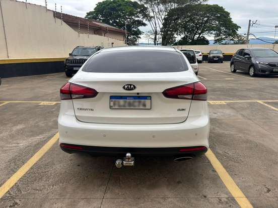 KIA-CERATO-1.6 SX 16V FLEX 4P AUTOMÁTICO KIA-CERATO-2017
