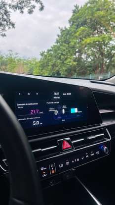 KIA-NIRO-2023