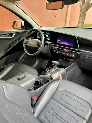 KIA-NIRO-2023