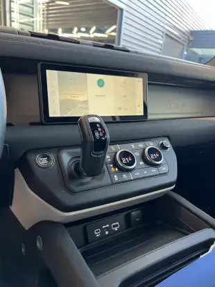 LAND ROVER-DEFENDER-2023