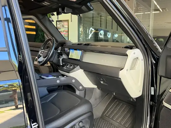 LAND ROVER-DEFENDER-3.0 D300 TURBO DIESEL MHEV 110 X-DYNAMIC SE AWD AUTOMÁTICO LAND ROVER-DEFENDER-2023