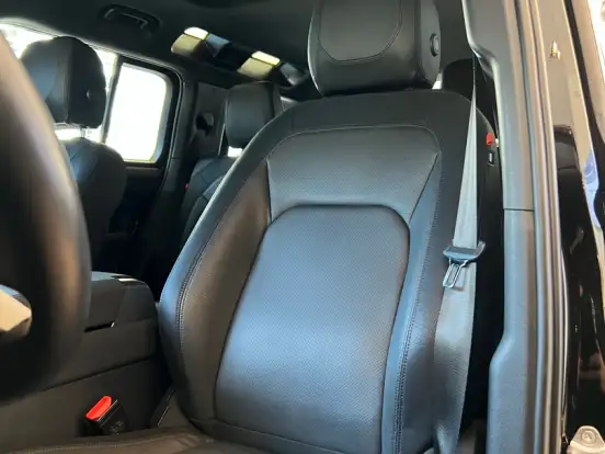 LAND ROVER-DEFENDER-3.0 D300 TURBO DIESEL MHEV 110 X-DYNAMIC SE AWD AUTOMÁTICO LAND ROVER-DEFENDER-2023