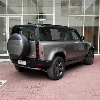 LAND ROVER-DEFENDER-2024