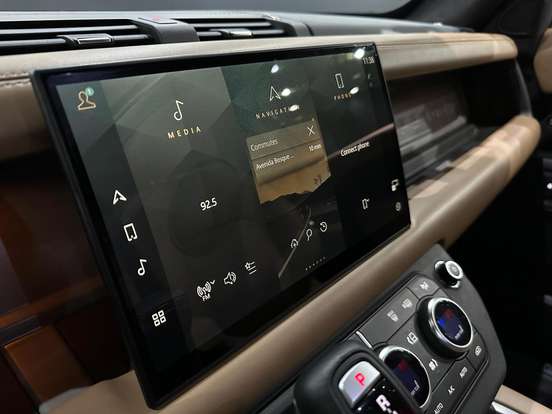 LAND ROVER-DEFENDER-2024