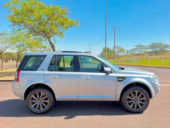 LAND ROVER-FREELANDER-3.2 HSE 6 CILINDROS 24V GASOLINA 4P AUTOMÁTICO LAND ROVER-FREELANDER-2008