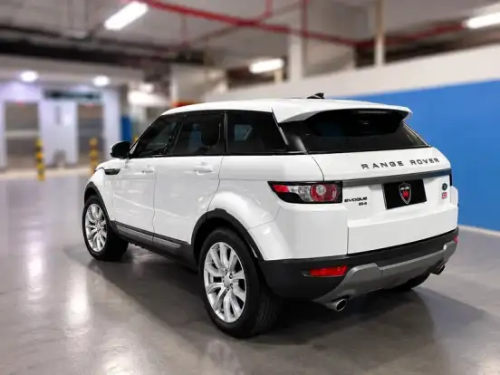 LAND ROVER-RANGE ROVER EVOQUE-2.0 PURE 4WD 16V GASOLINA 4P AUTOMÁTICO LAND ROVER-RANGE ROVER EVOQUE-2015