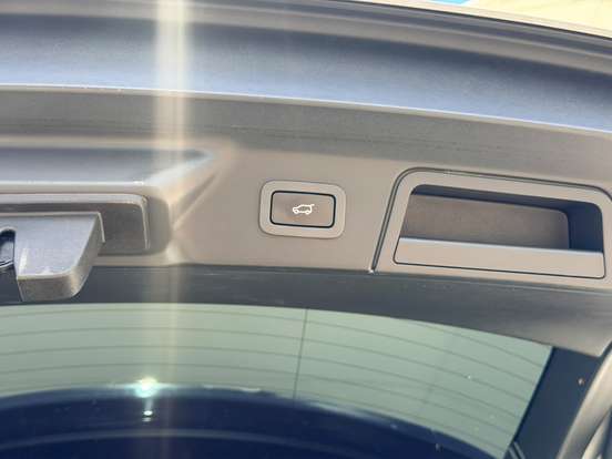 LAND ROVER-RANGE ROVER VELAR-2018