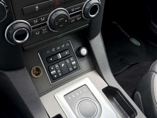 LAND ROVER-DISCOVERY 4-3.0 SE 4X4 V6 24V BI-TURBO DIESEL 4P AUTOMÁTICO LAND ROVER-DISCOVERY 4-2014